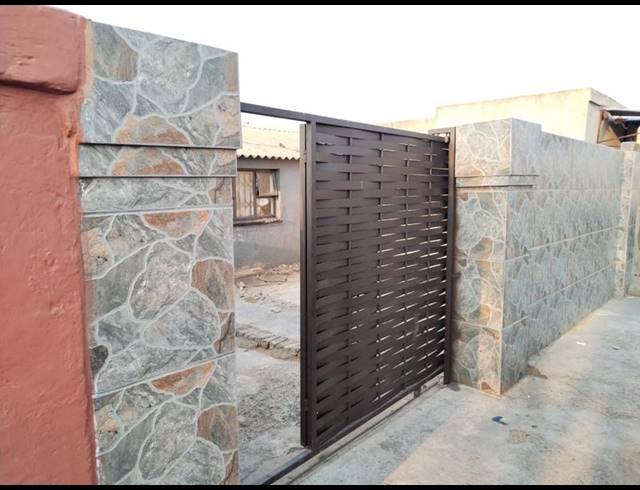 0 BEDROOM HOUSE FOR SALE IN MEADOWLANDS